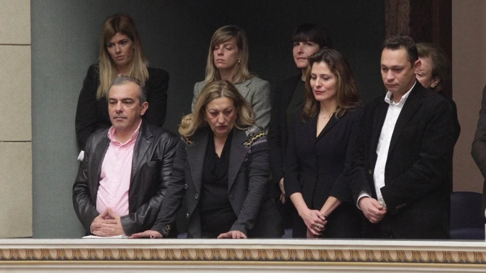 Στα άκρα η σύγκρουση Μαξίμου – Ν.Δ. για τα αδέλφια Τσίπρα